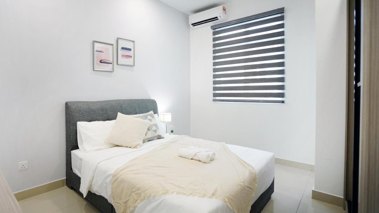Exclusive Elegant Theme By Joyfully 2m8 Holiday home *