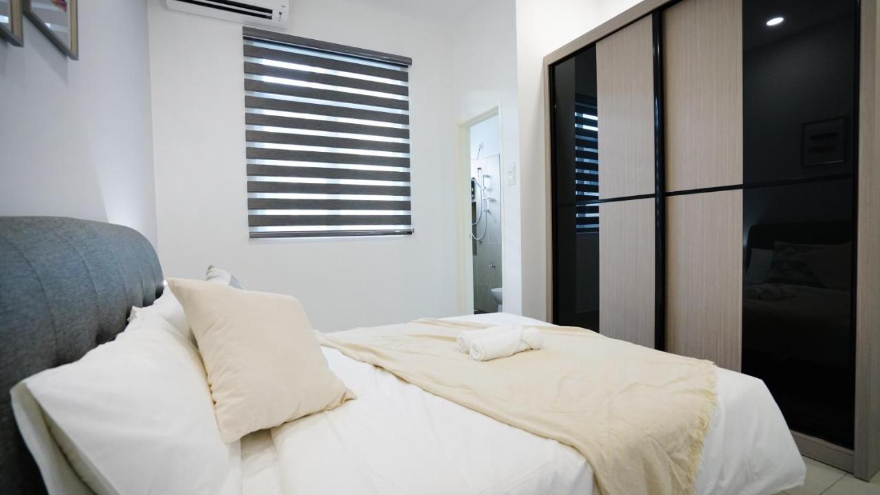 Exclusive Elegant Theme By Joyfully 2m8 Holiday home