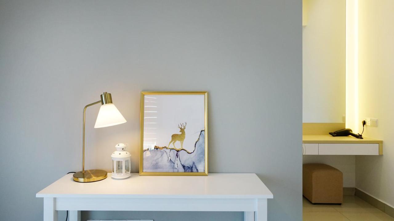 Exclusive Elegant Theme By Joyfully 2m8 Holiday home *