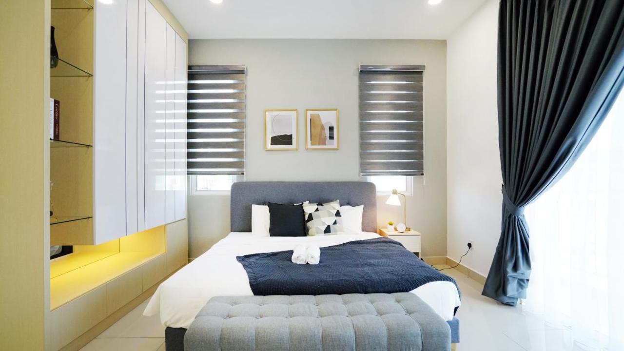 Exclusive Elegant Theme By Joyfully 2m8 Holiday home
