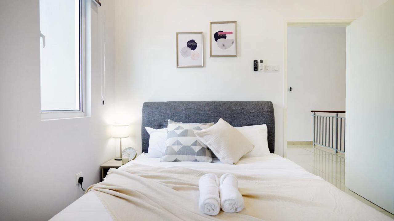 Holiday home Exclusive Elegant Theme By Joyfully 2m8 *